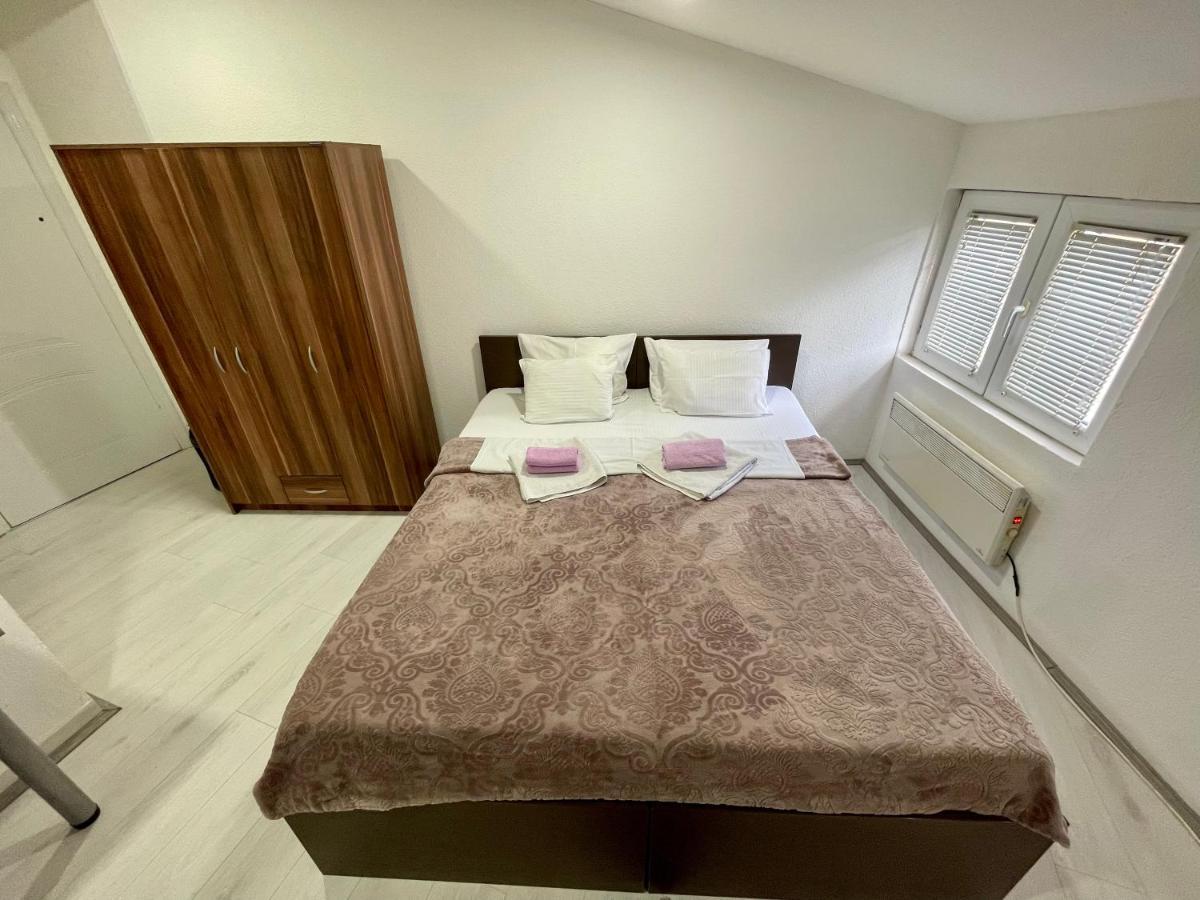 Apartmani Aleksandra U Centru Grada Kragujevac Bagian luar foto