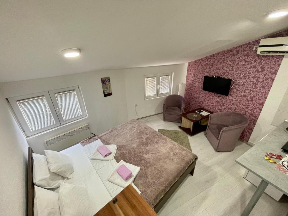 Apartmani Aleksandra U Centru Grada Kragujevac Bagian luar foto