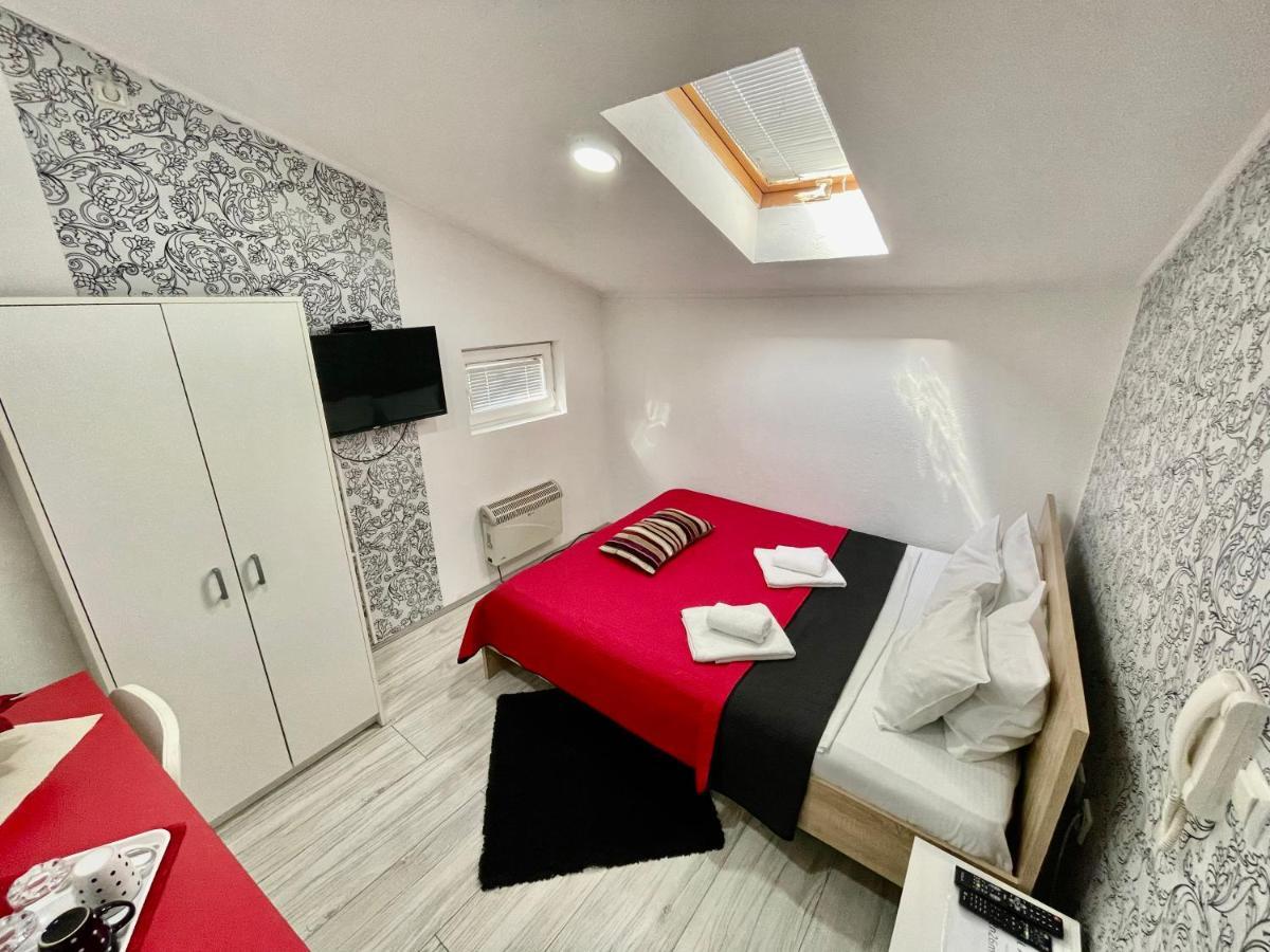 Apartmani Aleksandra U Centru Grada Kragujevac Bagian luar foto