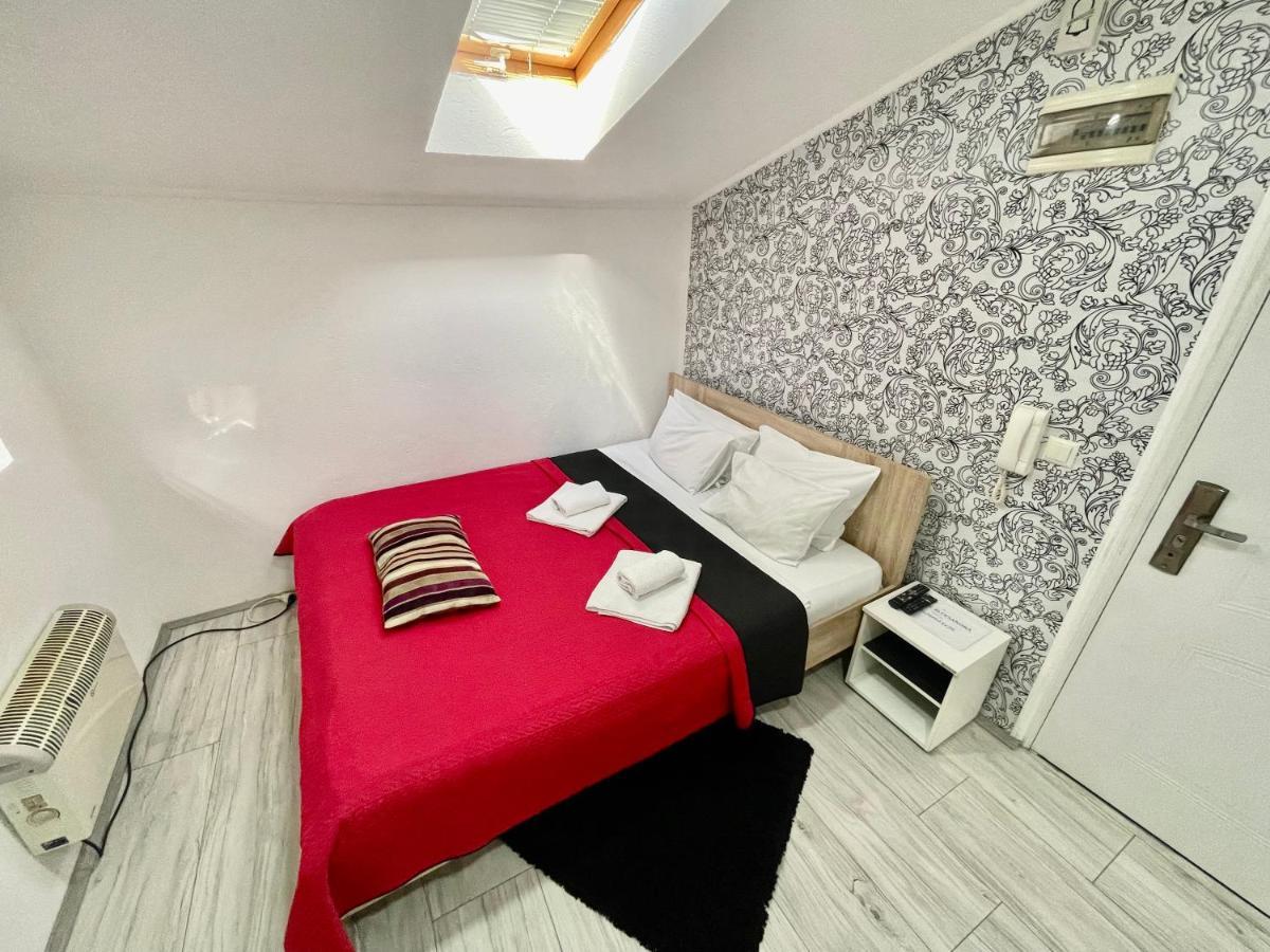 Apartmani Aleksandra U Centru Grada Kragujevac Bagian luar foto
