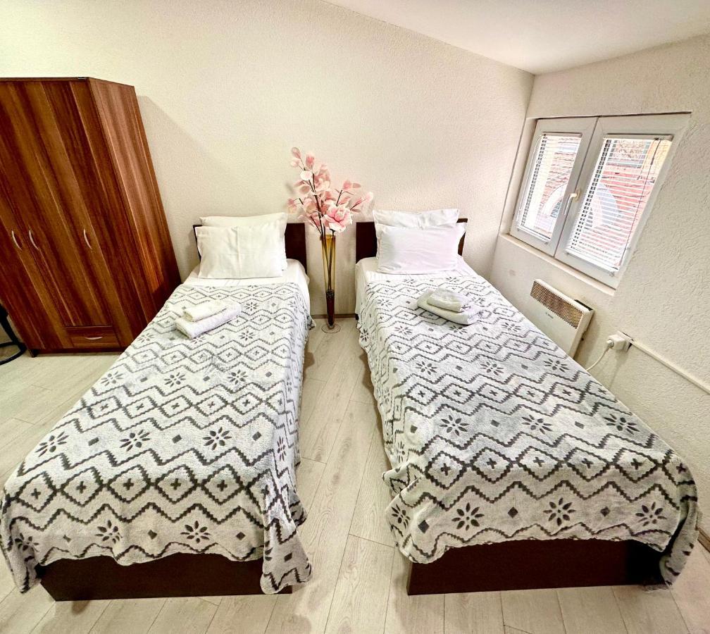 Apartmani Aleksandra U Centru Grada Kragujevac Bagian luar foto