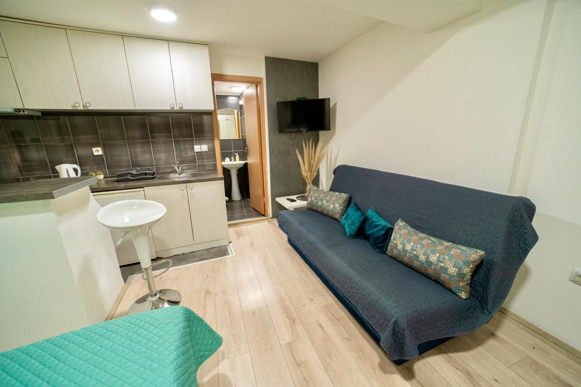 Apartmani Aleksandra U Centru Grada Kragujevac Bagian luar foto