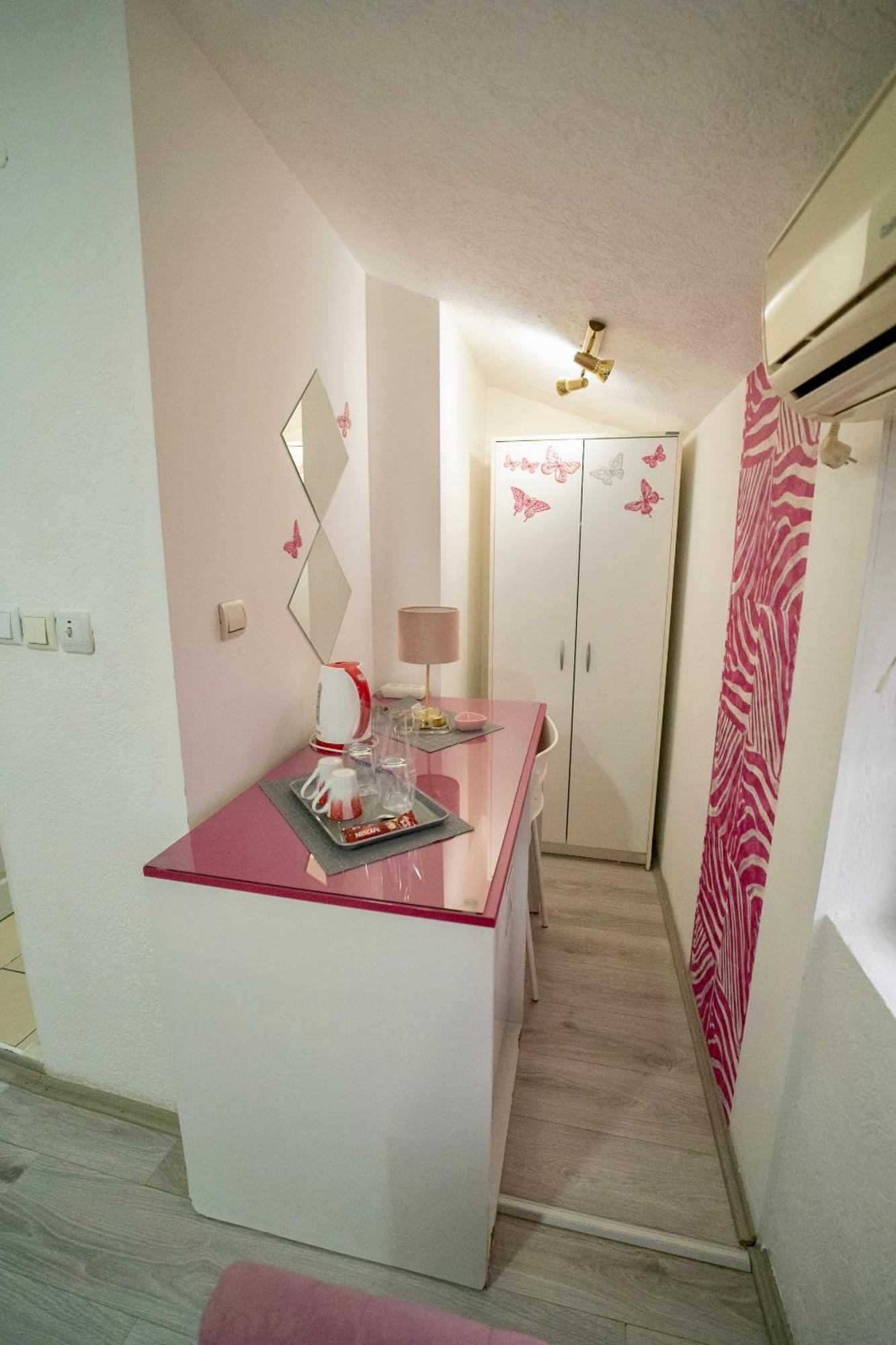 Apartmani Aleksandra U Centru Grada Kragujevac Bagian luar foto