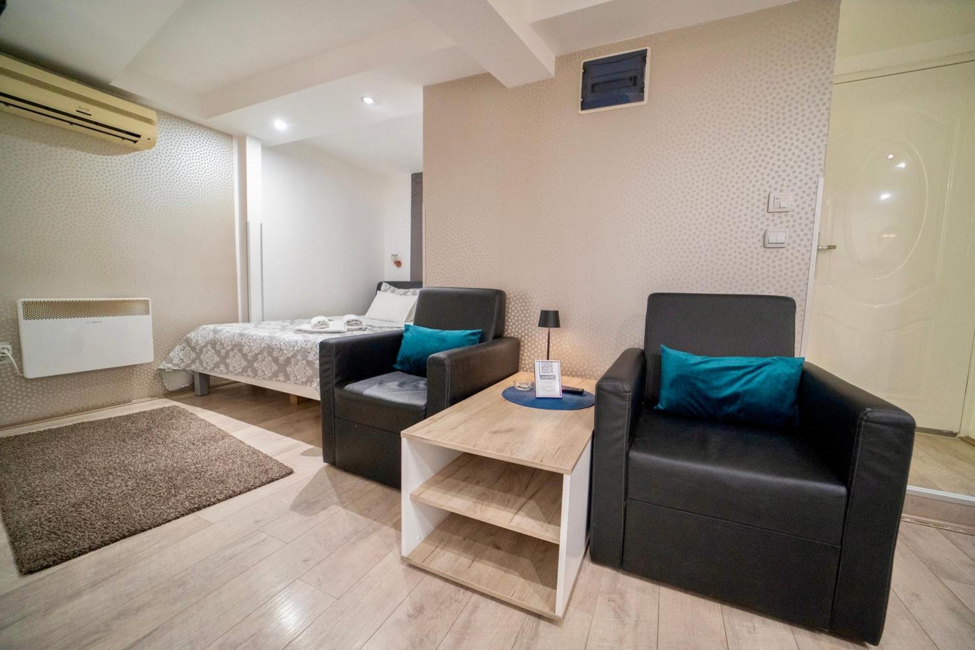 Apartmani Aleksandra U Centru Grada Kragujevac Bagian luar foto