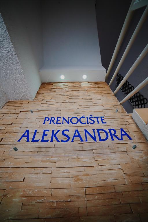 Apartmani Aleksandra U Centru Grada Kragujevac Bagian luar foto