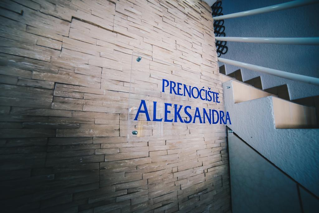 Apartmani Aleksandra U Centru Grada Kragujevac Bagian luar foto