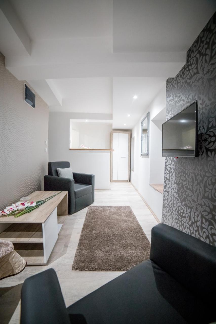 Apartmani Aleksandra U Centru Grada Kragujevac Bagian luar foto